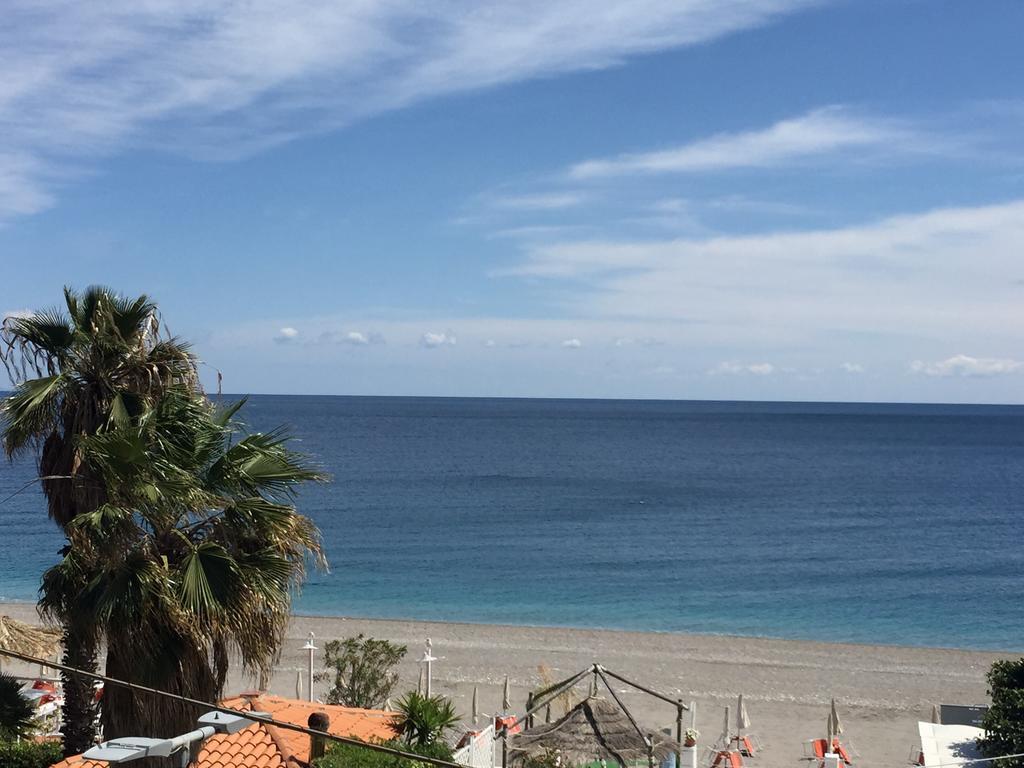 Taormina Hotel Calipso Mazzeo Exterior photo